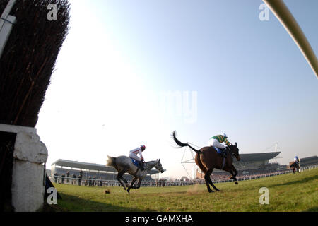 Horse Racing - Kempton Races. Action from Kempton races Stock Photo