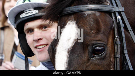 Horse Racing - The Coral Scottish Grand National Festival - Ayr Racecourse Stock Photo
