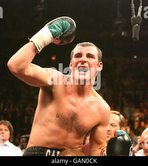 Wales' Joe Calzaghe celebrates a he hears his points victory over USA's Bernard Hopkins after the Light-Heavyweight Title at Thomas & Mack Center, Las Vegas, USA. Stock Photo