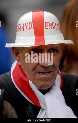 A man in London's Trafalgar Square, where Borough Market relocated to mark St George's day. Stock Photo