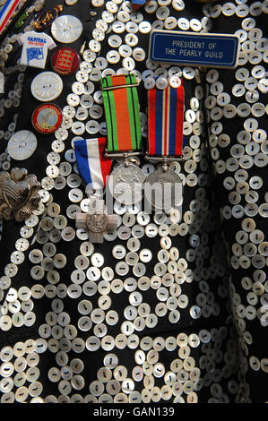 George Major, the Pearly King of Peckham, in London's Trafalgar Square, where Borough Market relocated to mark St George's day. Stock Photo