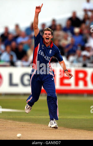 Cricket - World Cup 2003 - England v Pakistan Stock Photo