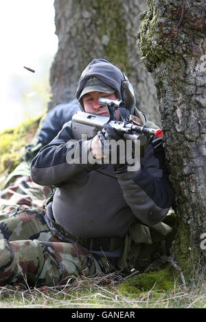 Members of the Irish Defence Forces take part in a full military exercise in the Glen of Imaal Co.Wicklow, Ireland in advance of their deployment to Chad in a few weeks time. Stock Photo