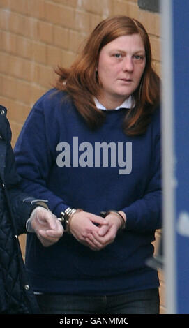 Karen Matthews mother of missing Shannon Matthews in Dewsbury March ...