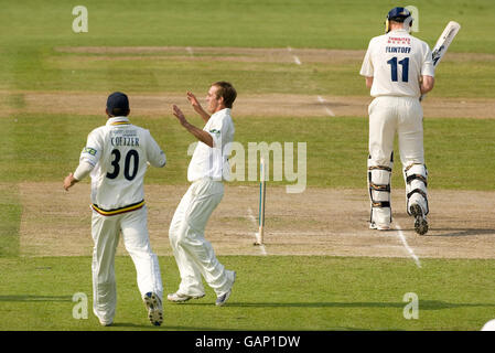 Cricket - LV County Championship - Division One - Lancashire v Durham - Day Two - Old Trafford Cricket Ground Stock Photo