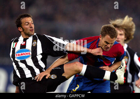 Soccer - UEFA Champions League - Quarter Final - First Leg - Juventus v Barcelona Stock Photo