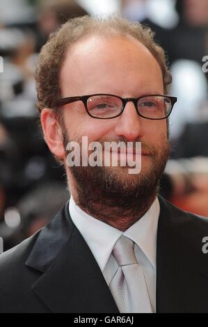 61st Cannes Film Festival - Che Premiere. Steven Soderbergh arrives for the screening of 'Che' during the 61st Cannes Film Festival in Cannes, France. Stock Photo