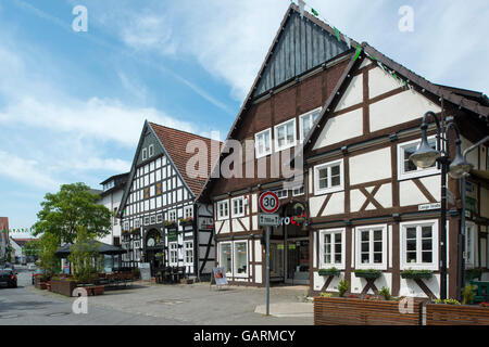 Deutschland, Nordrhein-Westfalen, Delbrück, Fachwerkhäuser in der Lange Strasse Stock Photo