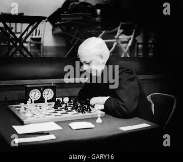 Today's Grandmaster 1 23 1952 Henrique Mecking - Part 1 