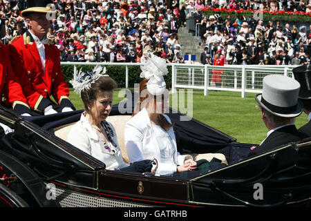 Horse Racing - The Royal Ascot Meeting 2008 - Day Three - Ascot Racecourse Stock Photo