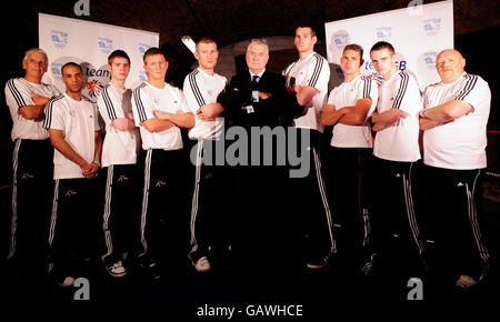 GB head coach Terry Edwards (centre) and the team of boxers and coaches during BOA Boxing Team GB announcement at Fitzroy Lodge, London. Stock Photo