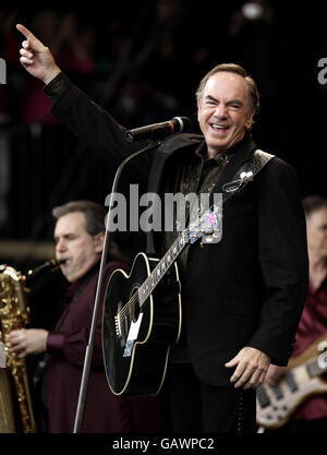 Neil Diamond, top American singer songwriter is in Britain for a month long  European tour which opens this Saturday (27th May) at London's Royal Albert  Hall. Pictured in Kensington Gardens. 25th May