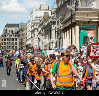 London, UK. 5th July, 2016. National Union of Teachers Strike. The National Union of Teachers called a strike and teachers in London marched on Parliament Square. Credit:  Jane Campbell/Alamy Live News Stock Photo