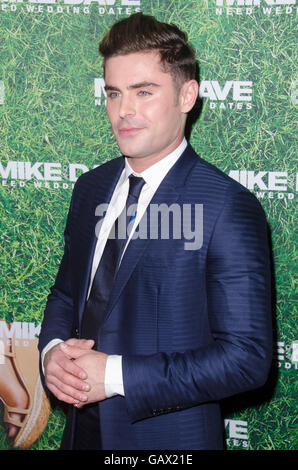 Parramatta, Australia - 6th July 2016: Zac Efron, Adam Devine, Sophie Monk and Ksenija Lukich arrive for the Mike and Dave Need Wedding Dates Movie Premiere which took place in Sydney suburb Parramatta. Pictured is Zac Efron.  Credit:  mjmediabox/Alamy Live News Stock Photo