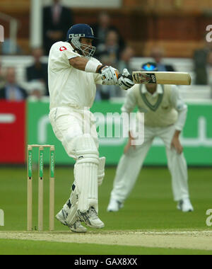 Cricket - England v Zimbabwe - First npower Test. England's Mark Butcher hits out