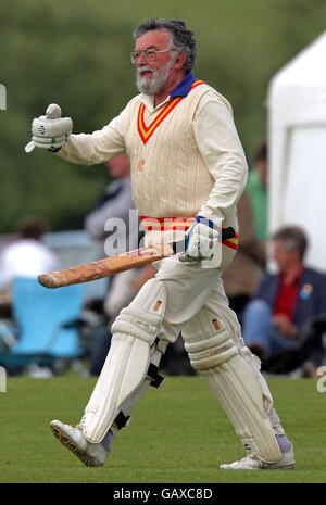 Test Match Special commentator Bill Frindall during a charity match between the Duke of Rutland XI and the Sir Richard Hadlee XI, at Belvoir Cricket Club. Stock Photo