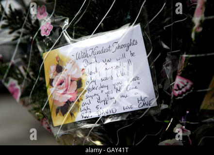 Flowers left at the scene where David Idowu was stabbed at Great Dover Street, Southwark, south London. Stock Photo