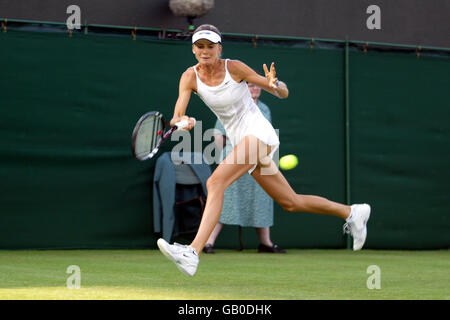 Tennis - Wimbledon 2003 - Women's First Round - Daniela Hantuchova v Marion Bartoli Stock Photo