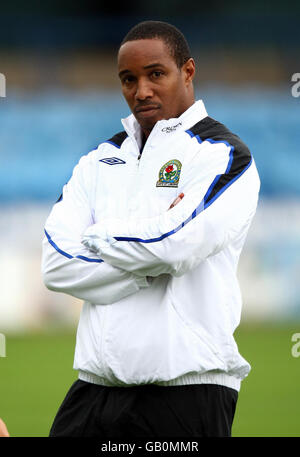 Soccer - Pre-Season Friendly - Macclesfield Town v Blackburn Rovers - Moss Rose Stadium. Blackburn Rovers manager Paul Ince before the kick off of during the Pre-Season Friendly match at the Moss Rose Stadium, Macclesfield. Stock Photo