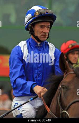 Horse Racing - Ladies Rhythm & Rock Night - Great Yarmouth Racecourse Stock Photo