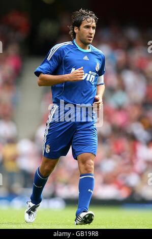 Soccer - The Emirates Cup - Arsenal v Real Madrid - Emirates Stadium. Raul, Real Madrid Stock Photo