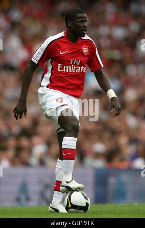 Soccer - The Emirates Cup - Arsenal v Real Madrid - Emirates Stadium. Emmanuel Eboue, Arsenal Stock Photo