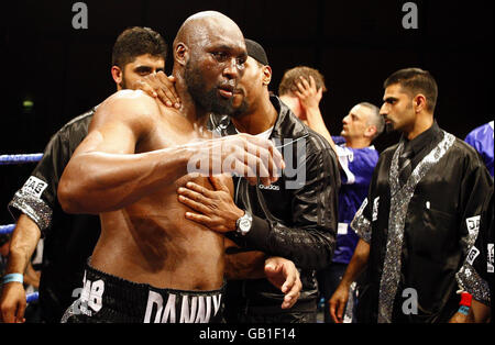Boxing - British Heavyweight Title - Danny Williams v John McDermott - Goresbrook Leisure Centre Stock Photo