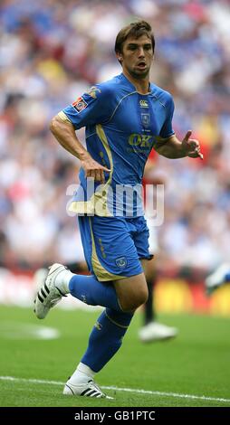 Soccer - Community Shield - Portsmouth v Manchester United - Wembley Stadium. Niko Kranjcar, Portsmouth Stock Photo