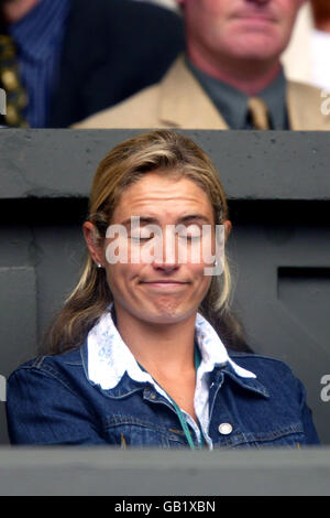 Lucy Henman watches her husband Tim in action against Ruben Ramirez ...