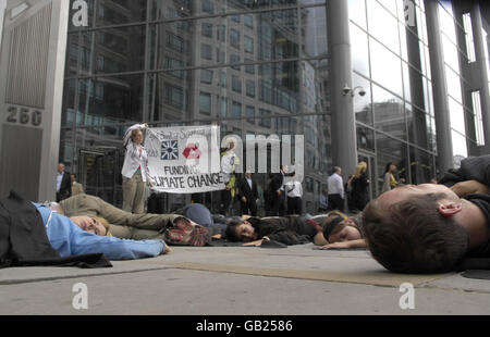 Protesters outside Royal Bank of Scotland Stock Photo