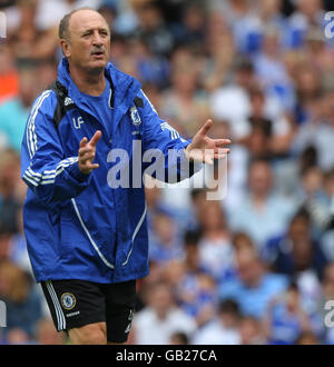 Chelsea Manager Luiz Felipe Scolari directs his players during a training session at Stamford Bridge, London. Stock Photo