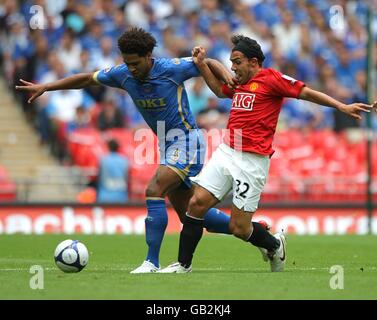 Soccer - Community Shield - Portsmouth v Manchester United - Wembley Stadium Stock Photo