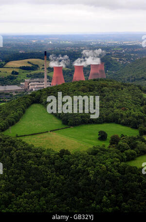 Ironbridge 'B' Power Station (also known as Buildwas Power Station) is the second of two coal fired power stations that have occupied a site in Shropshire, England. PRESS ASSOCIATION Photo. Picture date: Wednesday August 27, 2008. Photo credit should read: Rui Vieira/PA Photo. Stock Photo