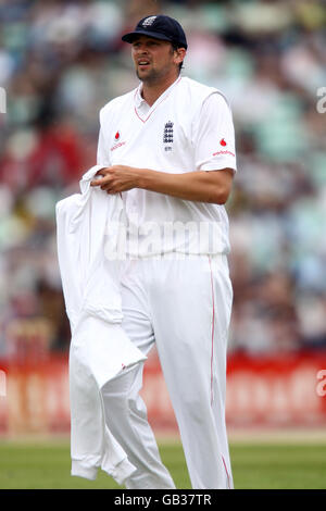 Cricket - npower Fourth Test - Day Four - England v South Africa - The Brit Oval Stock Photo