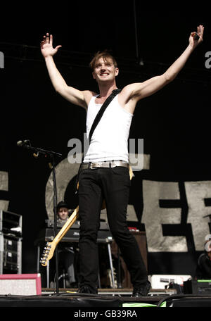 Dan Gillespie Sells of The Feeling performs on the second day of the V Festival at Hylands Park, Chelmsford, Essex. Stock Photo