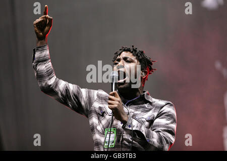 Kele Okereke of Bloc Party performs on day two of the Reading Festival 2008, Berkshire. Stock Photo