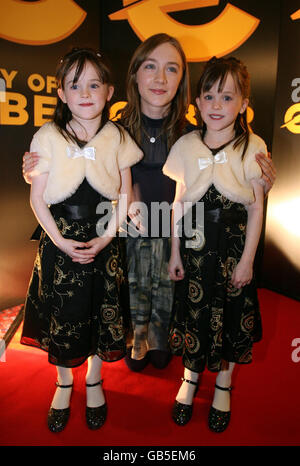 Academy Award nominee Saoirse Ronan with twins Catherine and Amy Quinn, who play her little sister, arriving for the film premiere of City of Ember in Belfast. Stock Photo