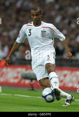 Soccer - FIFA World Cup 2010 - Qualifying Round - Group Six - England v Kazakhstan - Wembley Stadium. Ashley Cole, England Stock Photo