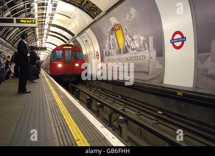 Tube workers to be balloted for industrial action Stock Photo