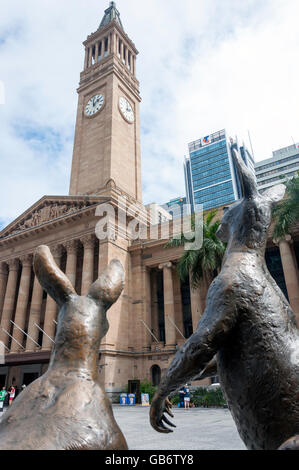 City Hall and kangaroo sculpture, King George Square, Brisbane City, Brisbane, Queensland, Australia Stock Photo