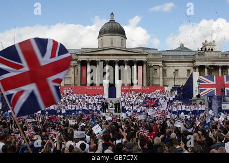 Olympics - Team GB Beijing Homecoming Parade - London. A Crowd gathers in front of the stage in Trafalgar Square during the Team GB homecoming Parade in Central London Stock Photo