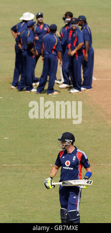 Cricket - Warm Up Match - Mumbai Cricket Association President's XI v England XI - Brabourne Stadium - Mumbai Stock Photo