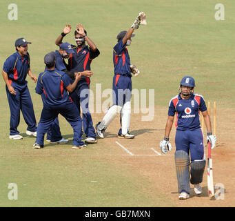 Cricket - Warm Up Match - Mumbai Cricket Association President's XI v England XI - Brabourne Stadium - Mumbai Stock Photo