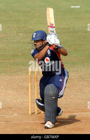 Cricket - Warm Up Match - Mumbai Cricket Association President's XI v England XI - Brabourne Stadium - Mumbai Stock Photo