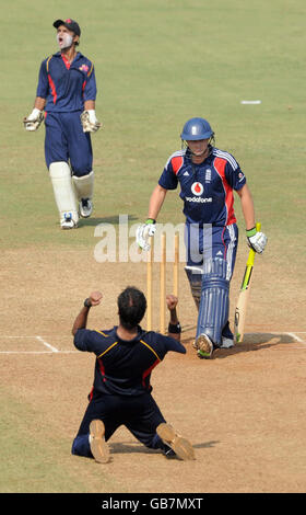 Cricket - Warm Up Match - Mumbai Cricket Association President's XI v England XI - Brabourne Stadium - Mumbai. England's Luke Wright is given out during the warm up match at the Brabourne Stadium, Mumbai, India. Stock Photo