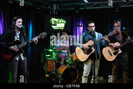 Bala Cynwyd, PA, USA. 5th July, 2016. American Alternative Rock Band Weezer Visit Radio 104.5's Performance Theatre. Stock Photo