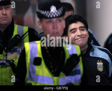 Argentina Coach Diego Maradona arrives with his team at Glasgow Airport. Stock Photo