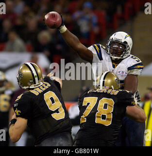 American Football - NFL - San Diego Chargers v New Orleans Saints - Wembley Stadium Stock Photo