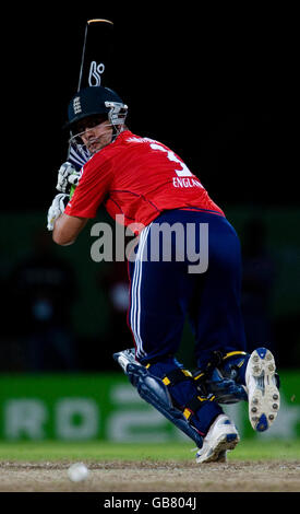 Cricket - Stanford Super Series - England v Middlesex - Stanford Cricket Ground. England's Owais Shah hits out during the Stanford Super Series match at Stanford Cricket Ground, Coolidge, Antigua. Stock Photo