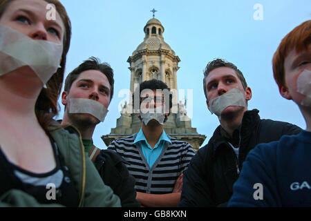 Students protest in Trinity College, Dublin, during the visit of Education Minister Batt O'Keefe TD. Stock Photo